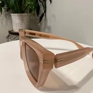 Authentic NWT Marc Jacobs Sunglasses Marc Jacobs | Accessories | Authentic Nwt Marc Jacobs  main image 4